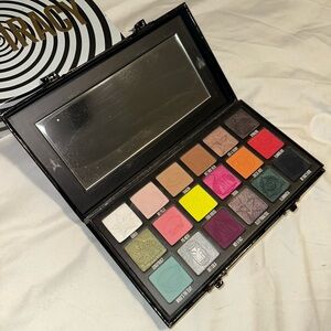 Jeffree Star x Shane Dawson Conspiracy Palette